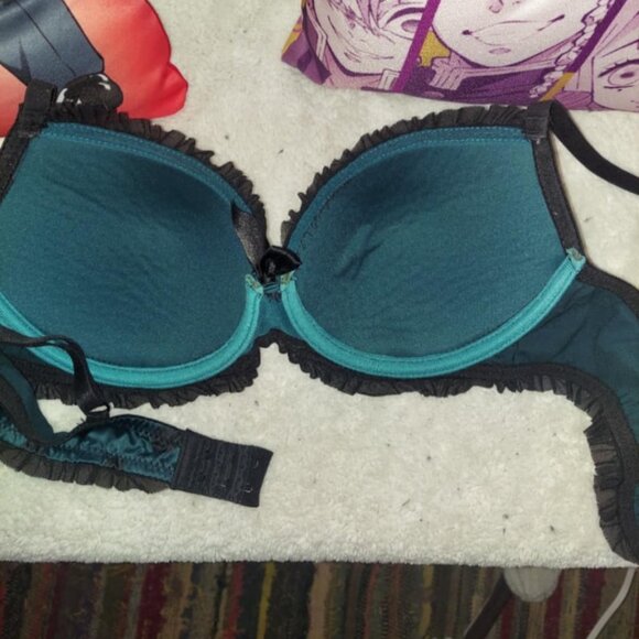 Teal & black polka dot 34c bra with ruffles - Picture 7 of 9